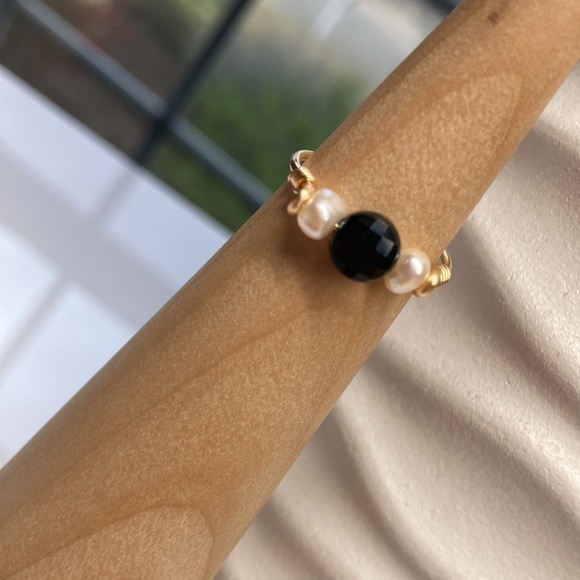 FRESHWATER Pearls & Onyx 14K Gold Filled Wire Wrapped Ring - Picture 7 of 12